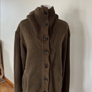 Varley Elliot Sherpa Button Jacket in moss, size L